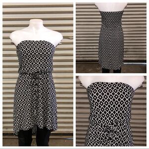 🛍️Manito dress black and white geometric design